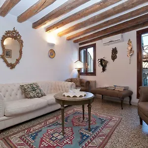 Ca Leonora Italy